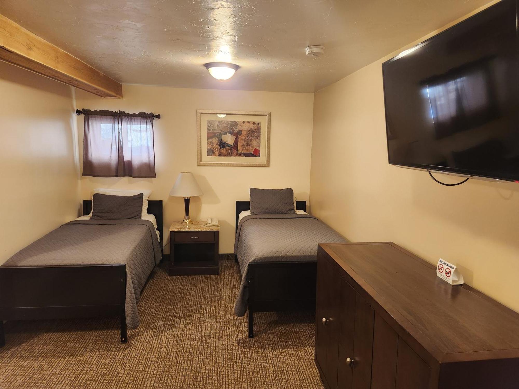 Jefferson Hills Motel Clairton Стая снимка