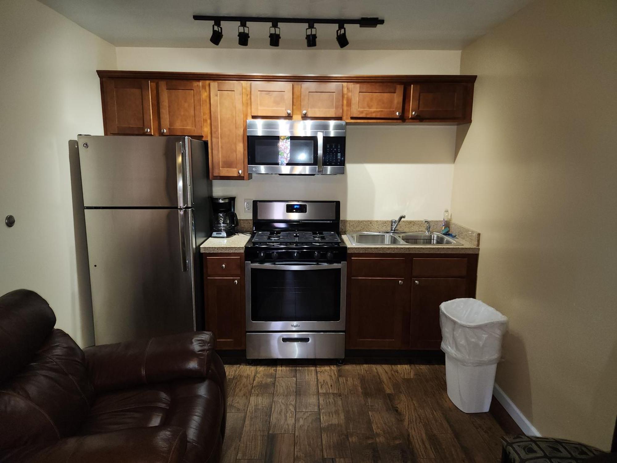 Jefferson Hills Motel Clairton Екстериор снимка