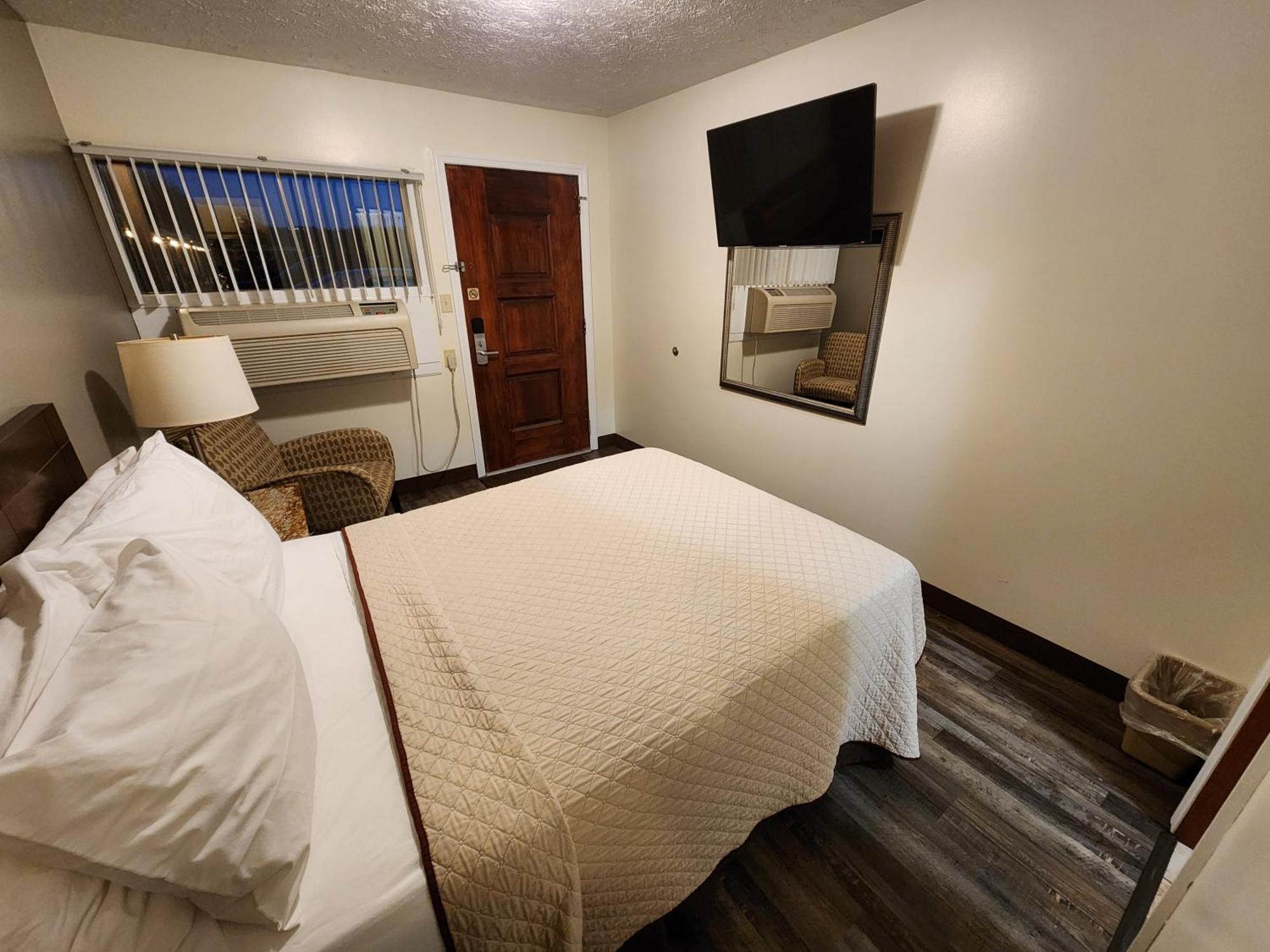 Jefferson Hills Motel Clairton Стая снимка