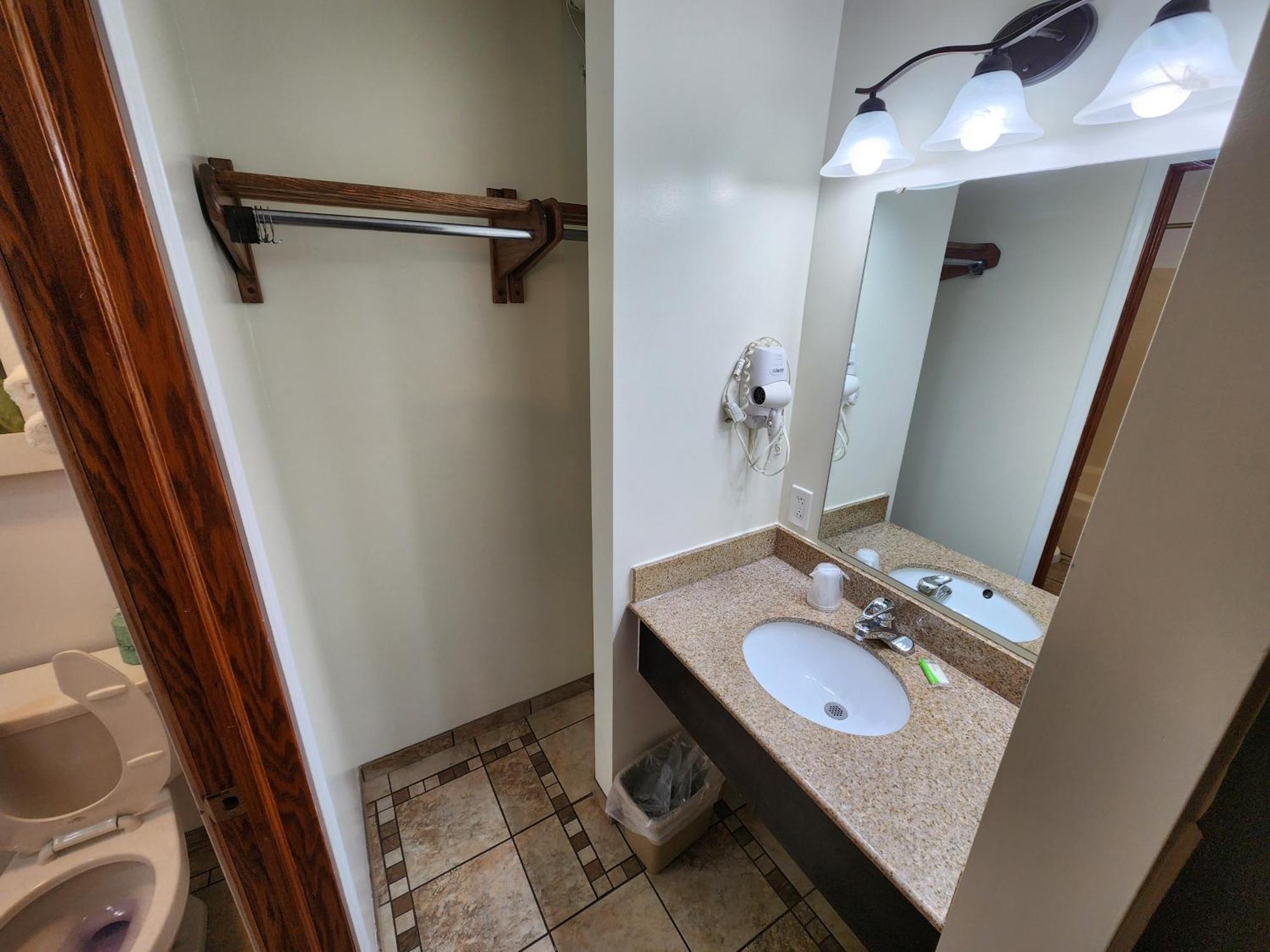Jefferson Hills Motel Clairton Стая снимка