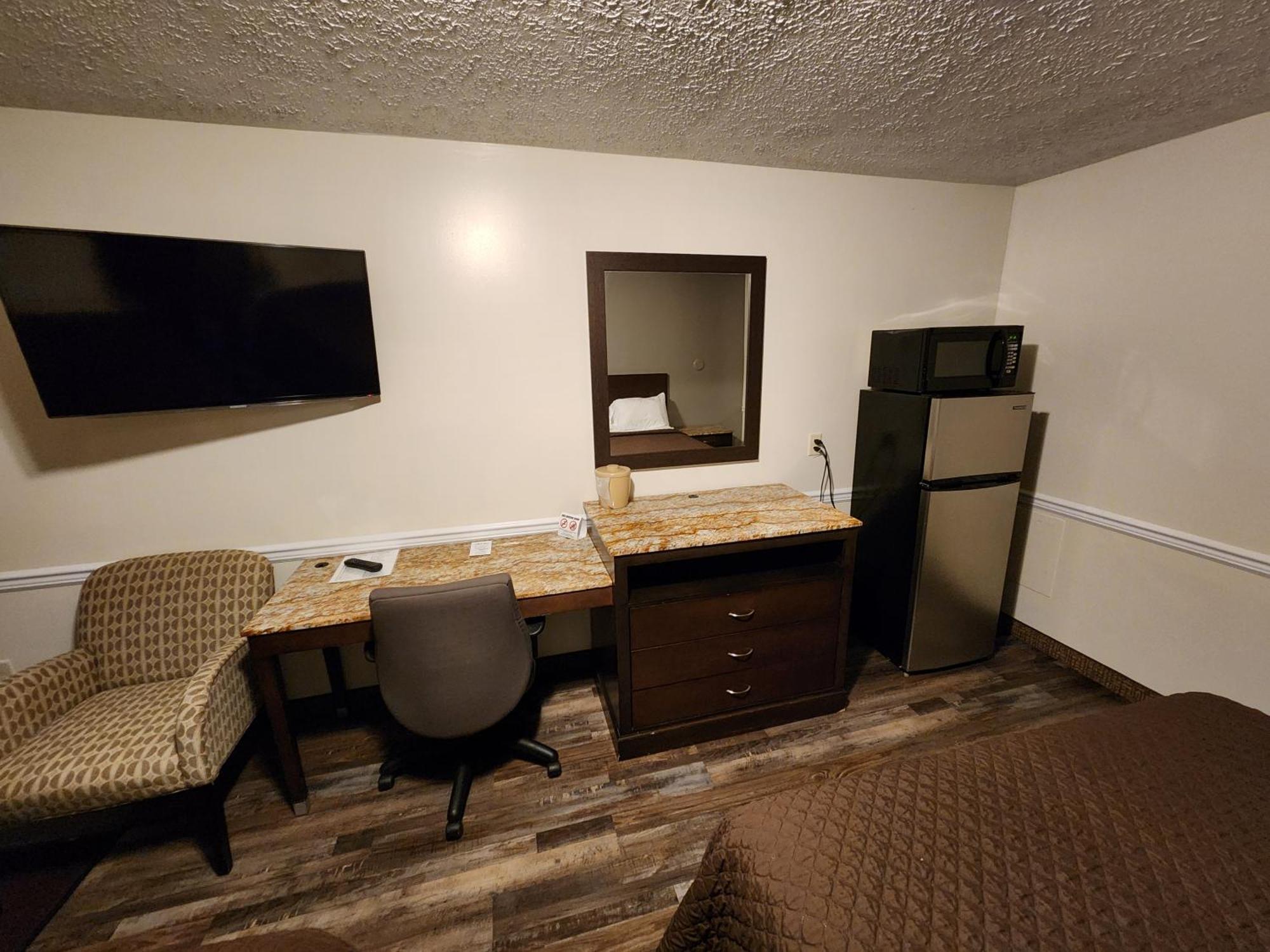 Jefferson Hills Motel Clairton Стая снимка