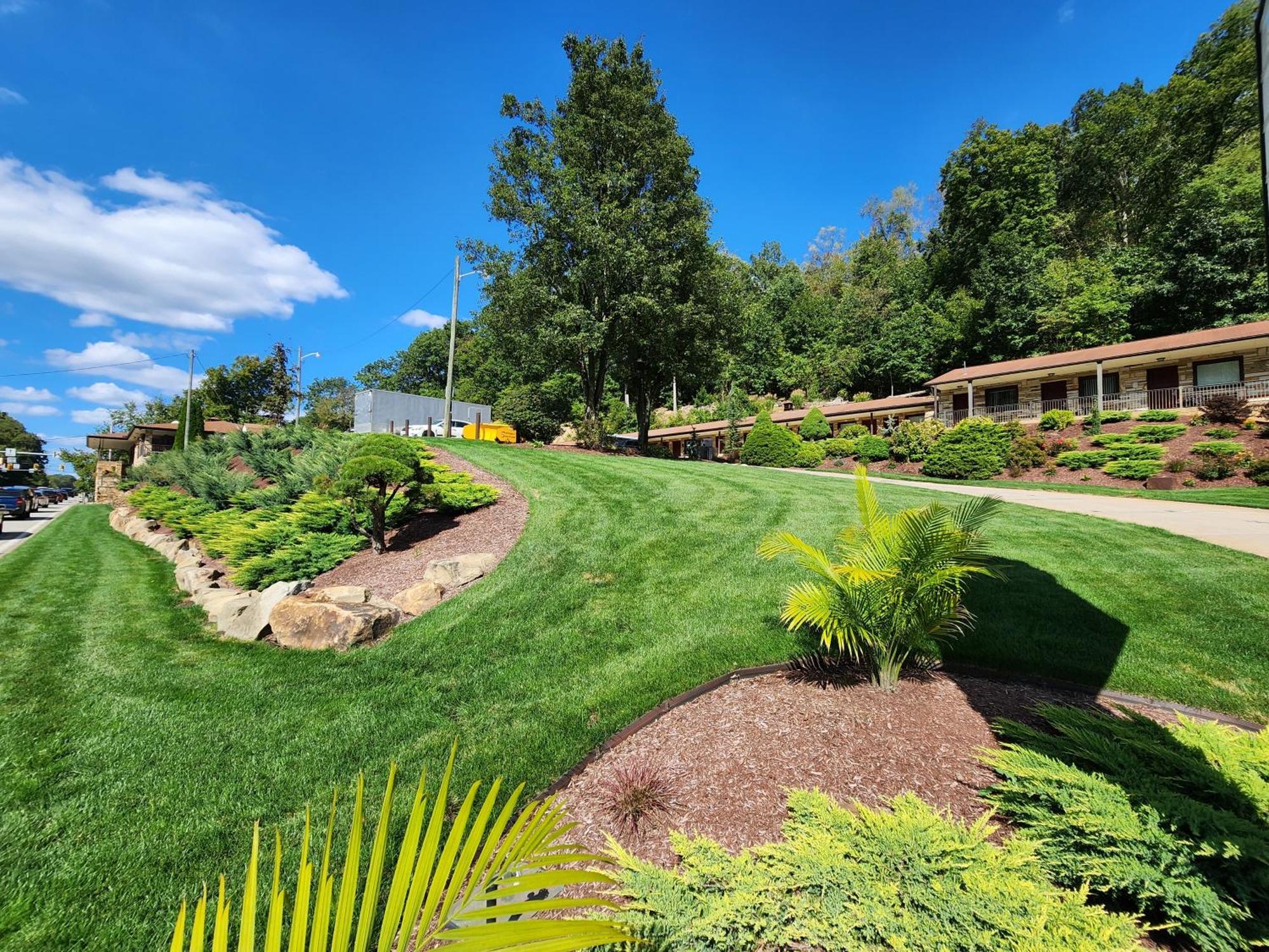 Jefferson Hills Motel Clairton Екстериор снимка