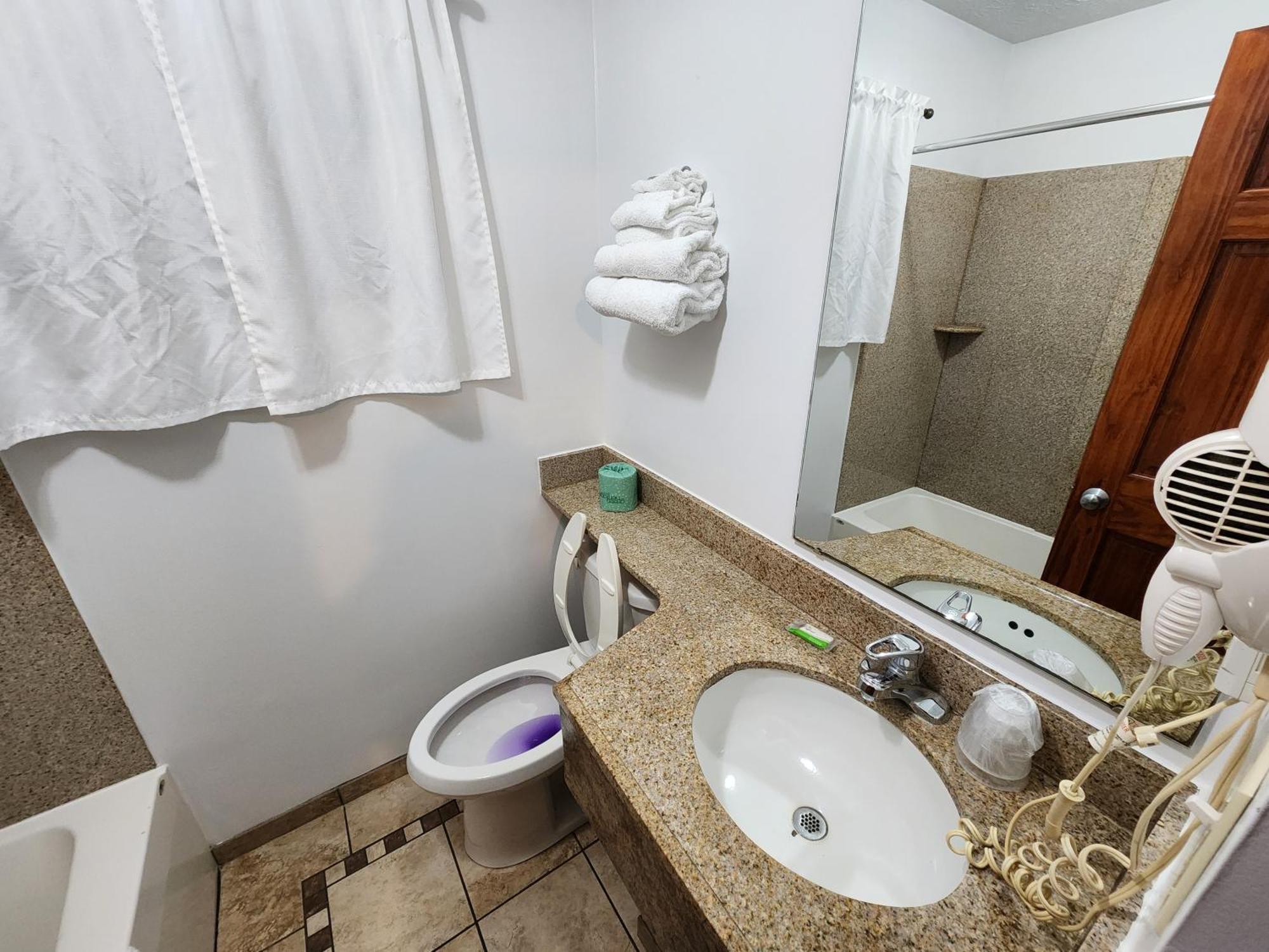 Jefferson Hills Motel Clairton Стая снимка